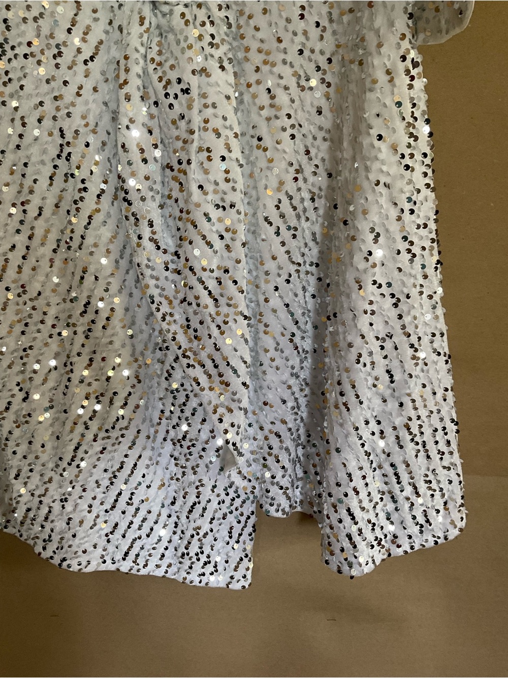 BOOHOO White Sequin V-Neck Party Dress. NWT. Size 16 - Picture 2 of 11